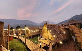 Yellowstone Camps Resort Sapan